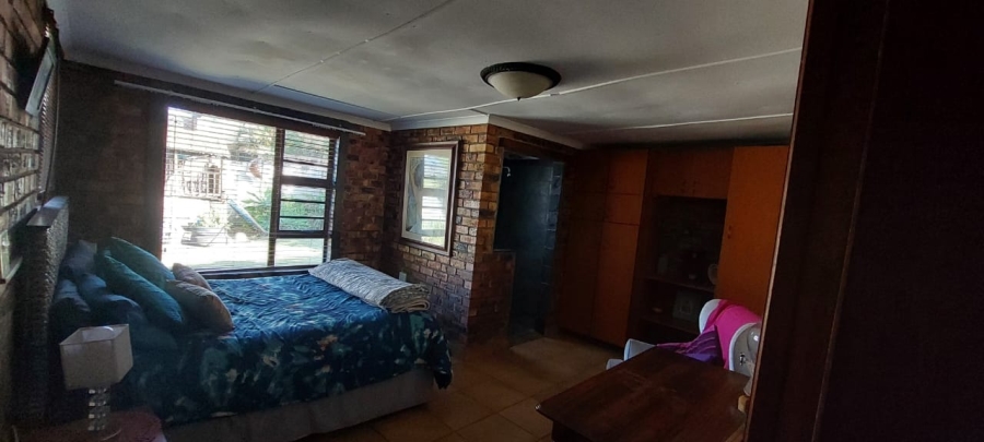 5 Bedroom Property for Sale in Gonubie Eastern Cape